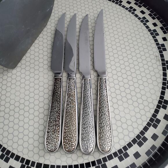 Reed & Barton by Issac MIzrahi Tunis Serrated Steak Knife Set of 4 - Picture 5 of 10